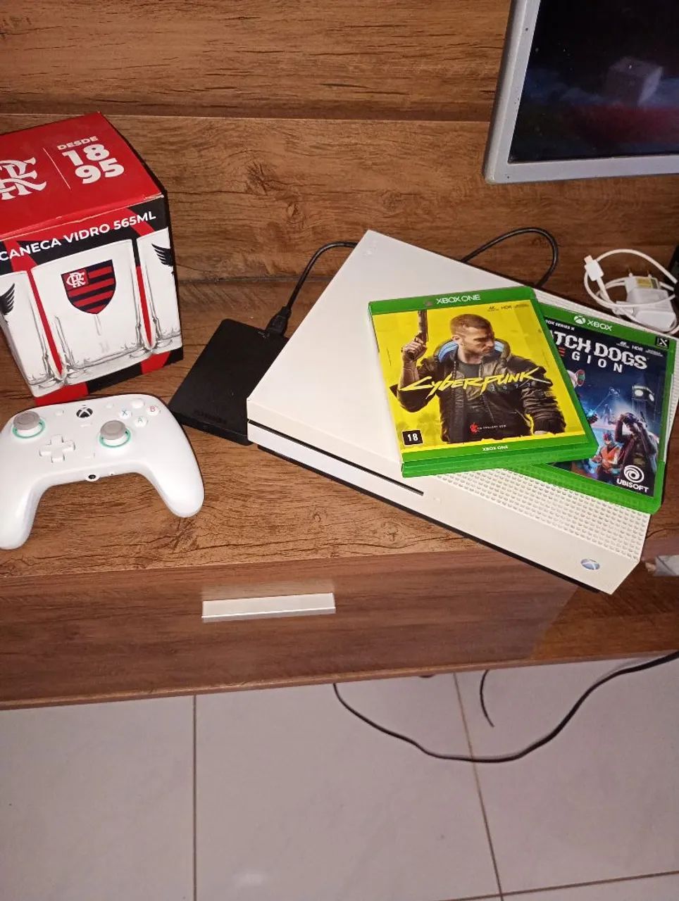 Xbox One S 