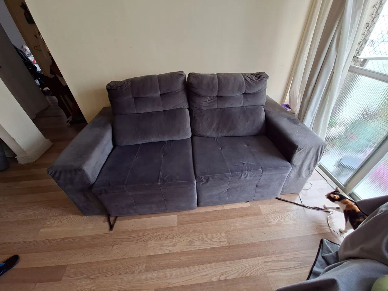 Sofa retrátil 3 lugares usado