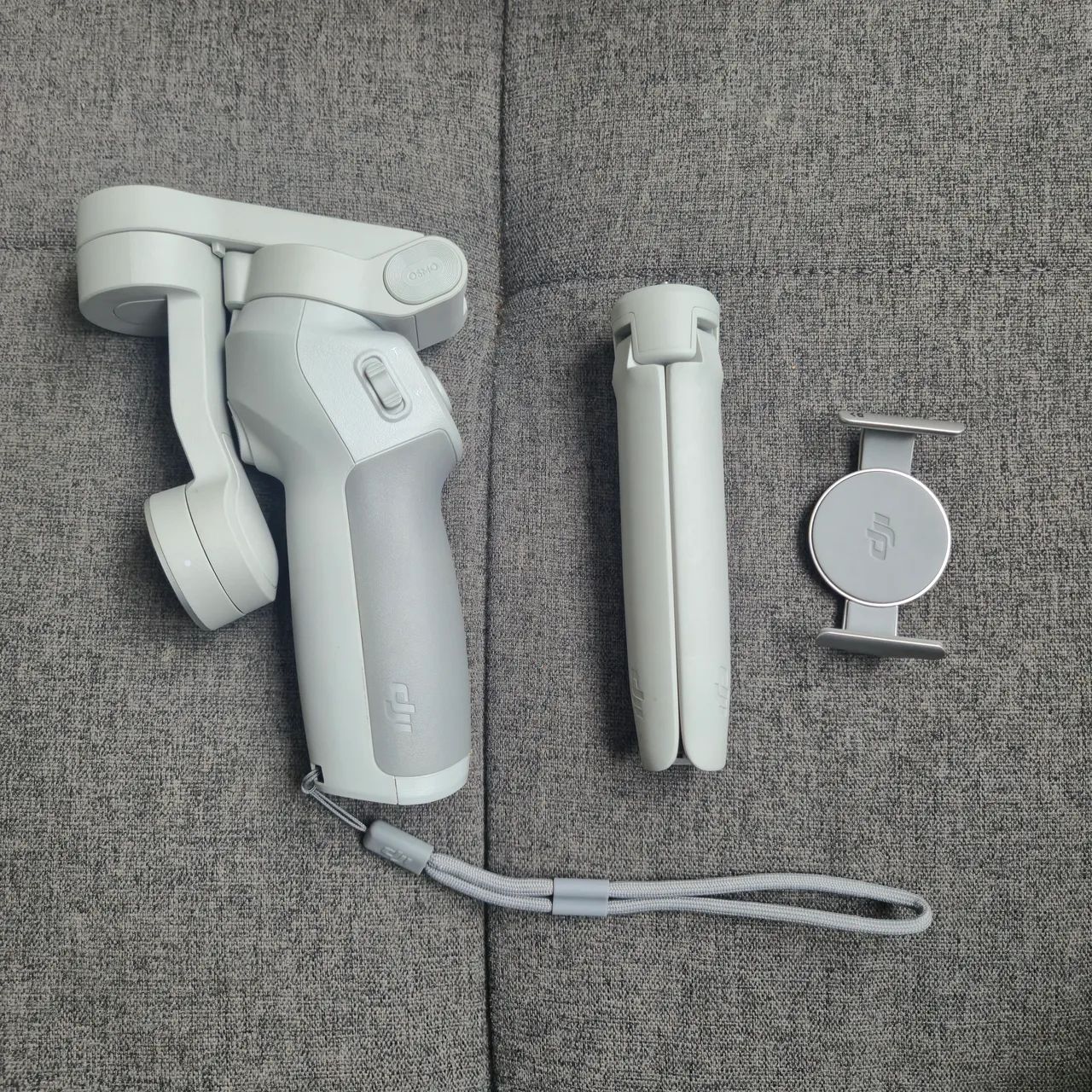 Estabilizador para Celular DJI Osmo Mobile 4 OM4