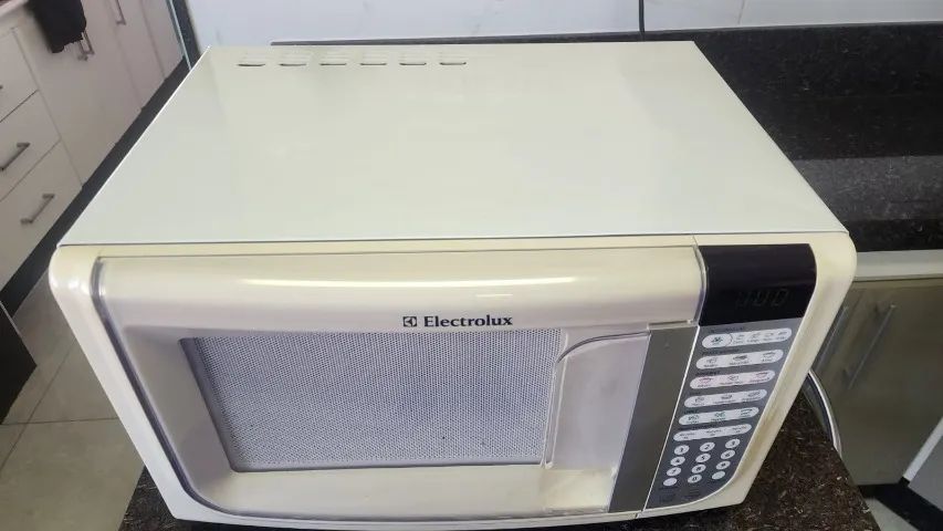 Micro-Ondas Electrolux 30 litros - Foto 2
