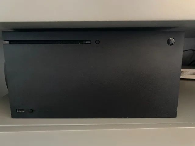 Xbox Series X + 2 Controles Novos + Carregadores | Completo | Ótimo Estado - Foto 2