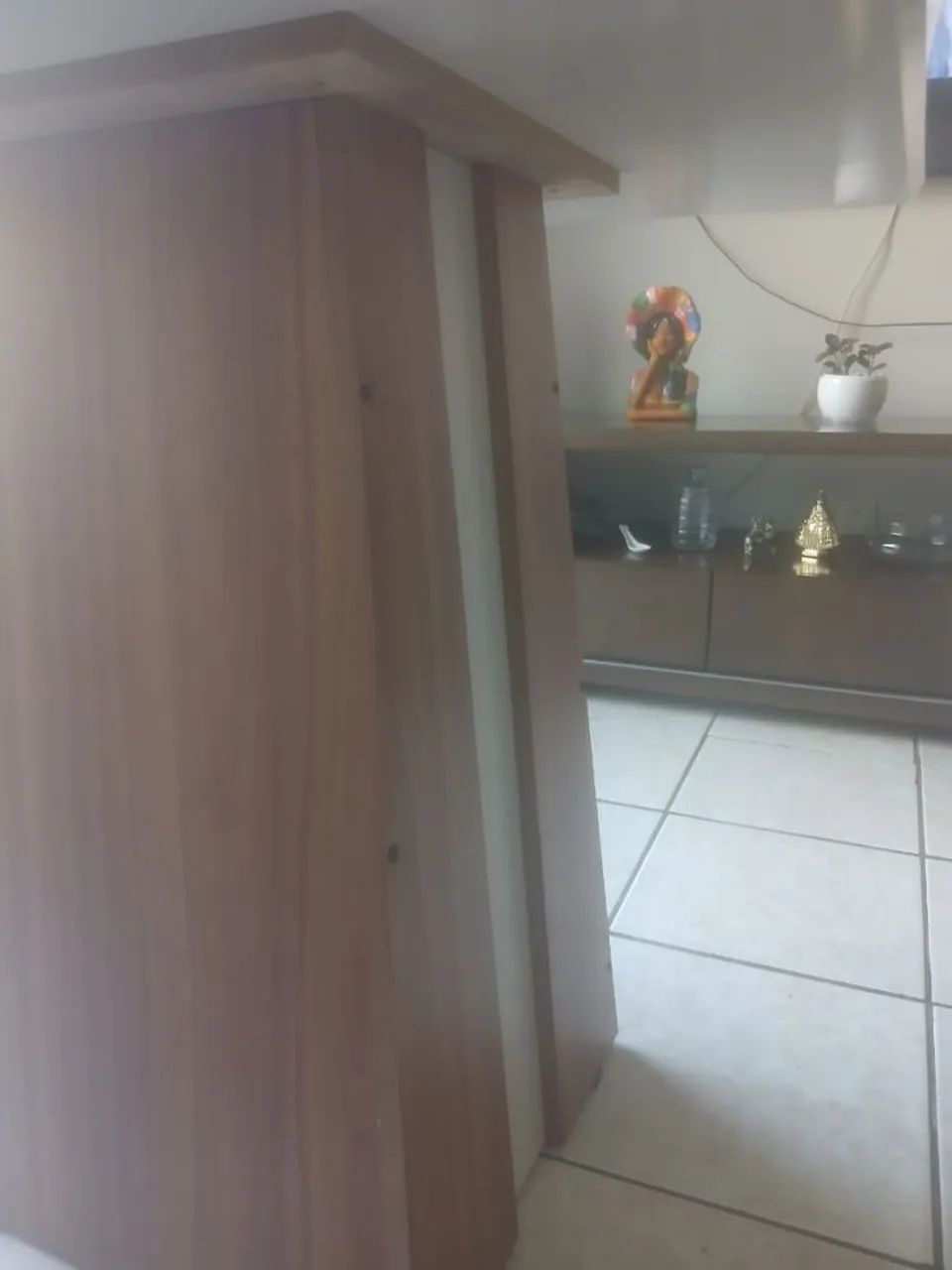 Mesa quadrada de quatro lugares