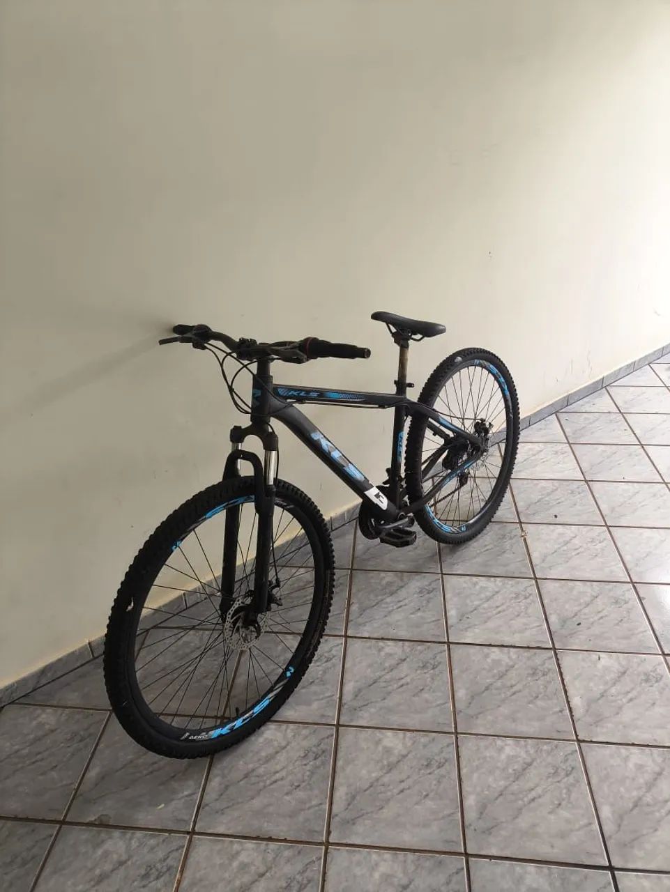 Bicicleta KLS Aro 29 em bom estado - Foto 2