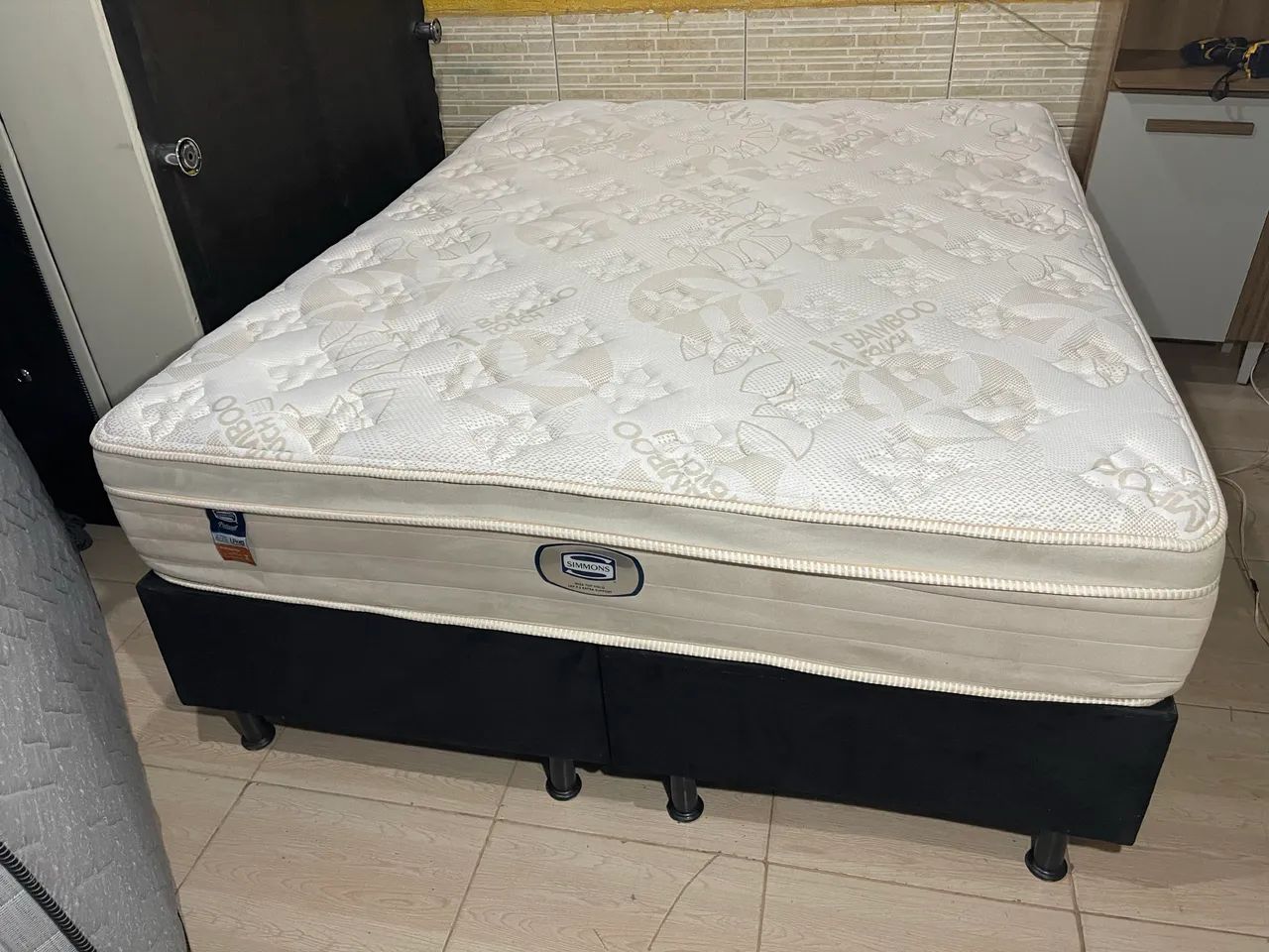 Cama Box Queen Size Simmons Posturest  - Foto 4