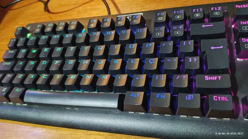 TECLADO MECÂNICO REDRAGON DARK AVENGER - Foto 4