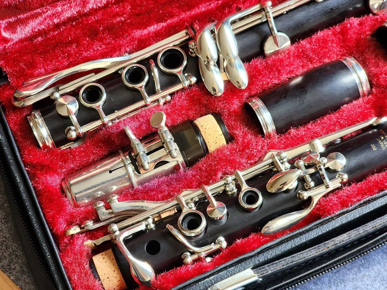 Clarinete Yamaha YCL-352 em Madeira Sapatilhas novas - Foto 4