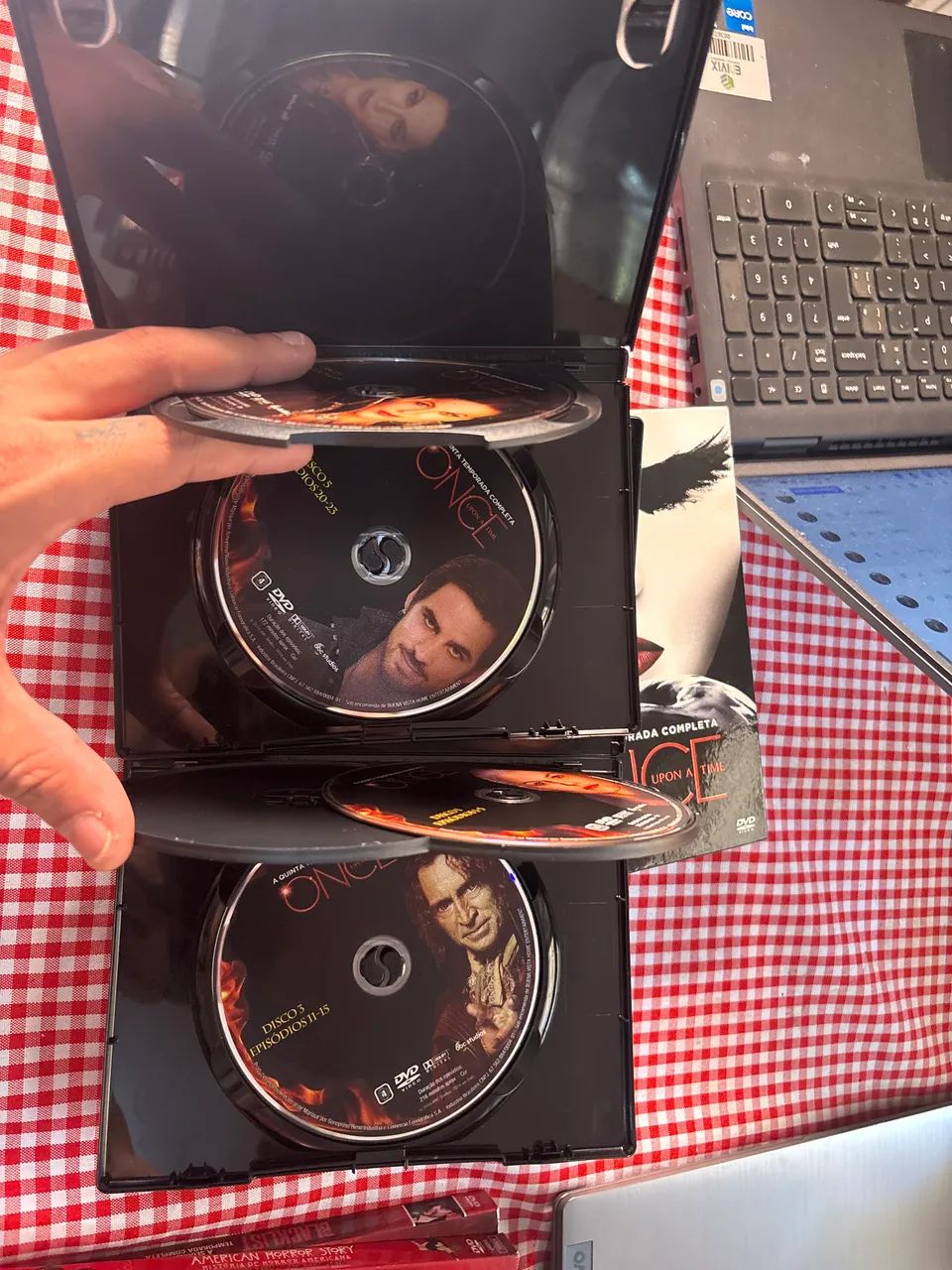 Once Upon a time - 5° Temporada - Foto 4