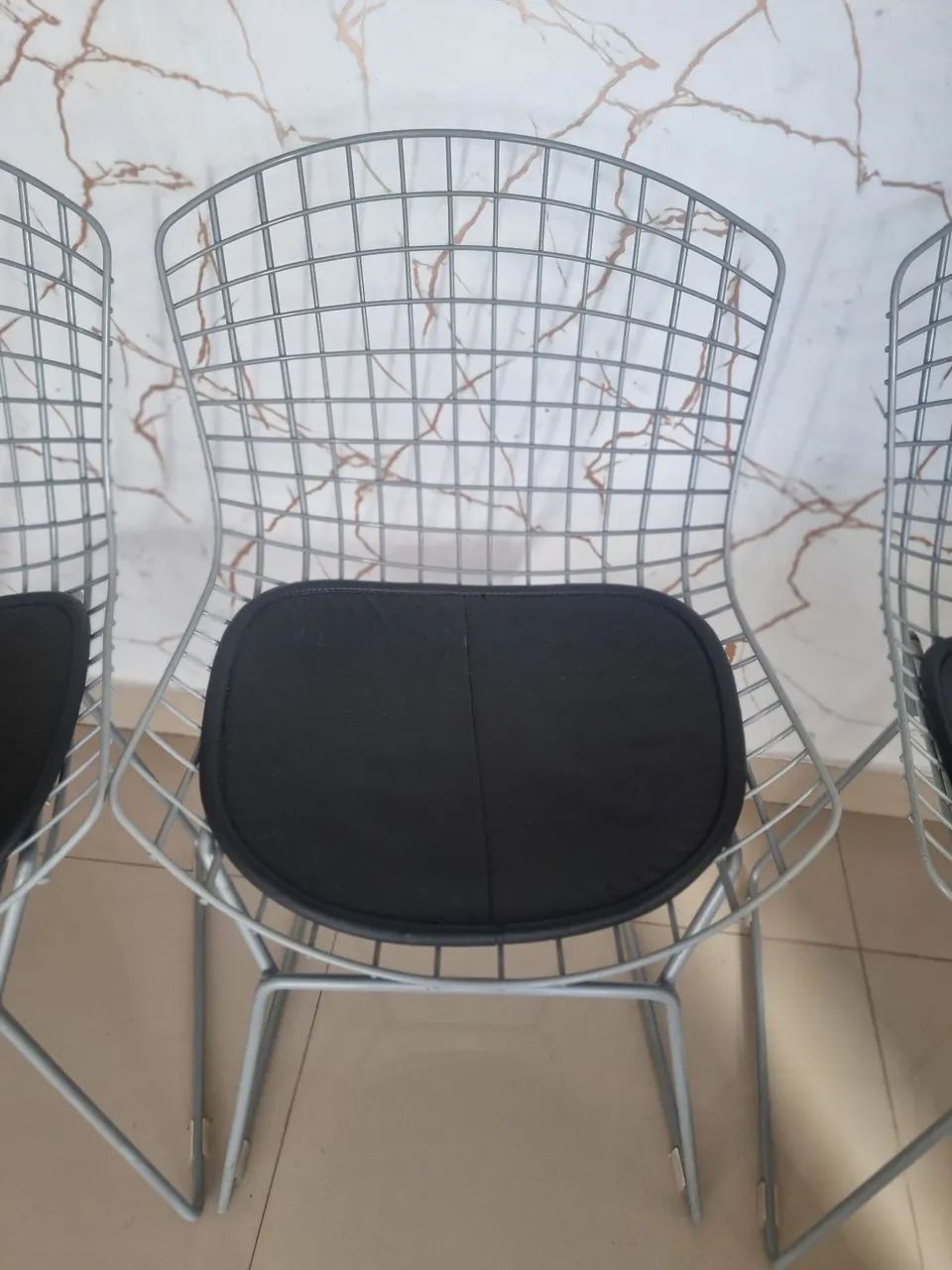 3 cadeiras Bertoia - Foto 3