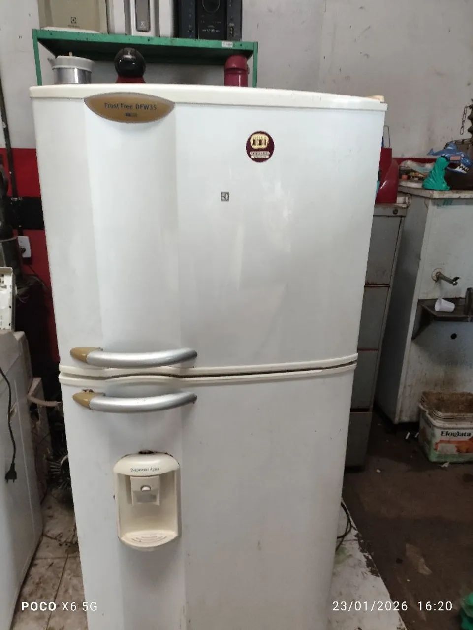 Vendo geladeira Eletrolux Frost Free  - Foto 6