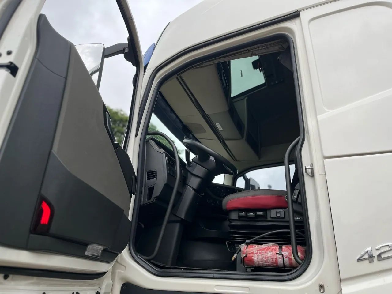 Volvo Fh 420 6x2 Renovação Da Frota Friboi - Foto 16
