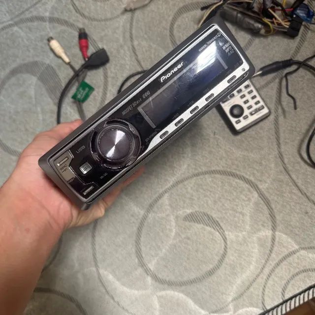 VENDO RÁDIO PIONEER GOLFINHO BLUETOOTH 