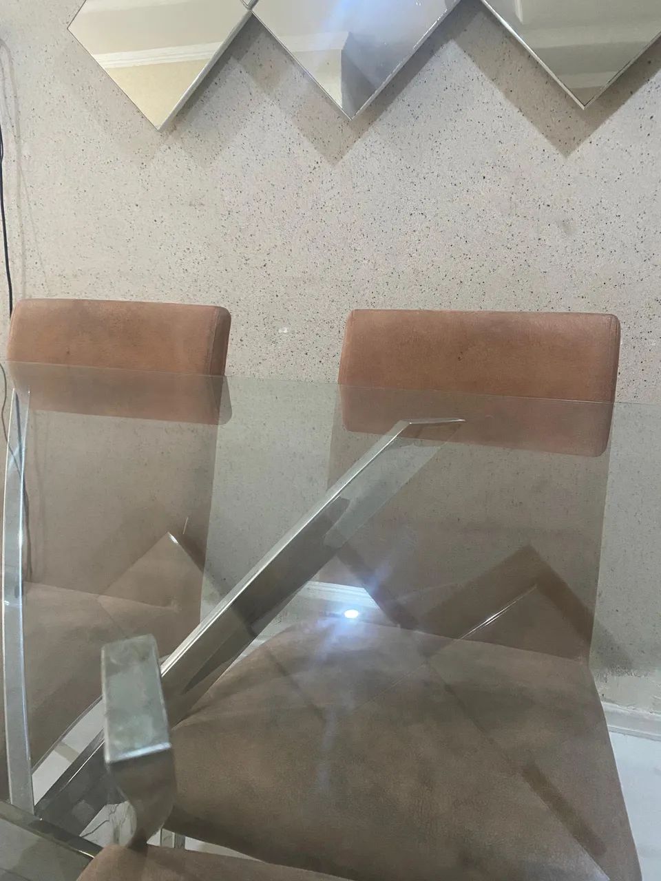 Mesa de vidro com base inox + 4 cadeiras ? R$ 1.000 - Foto 4