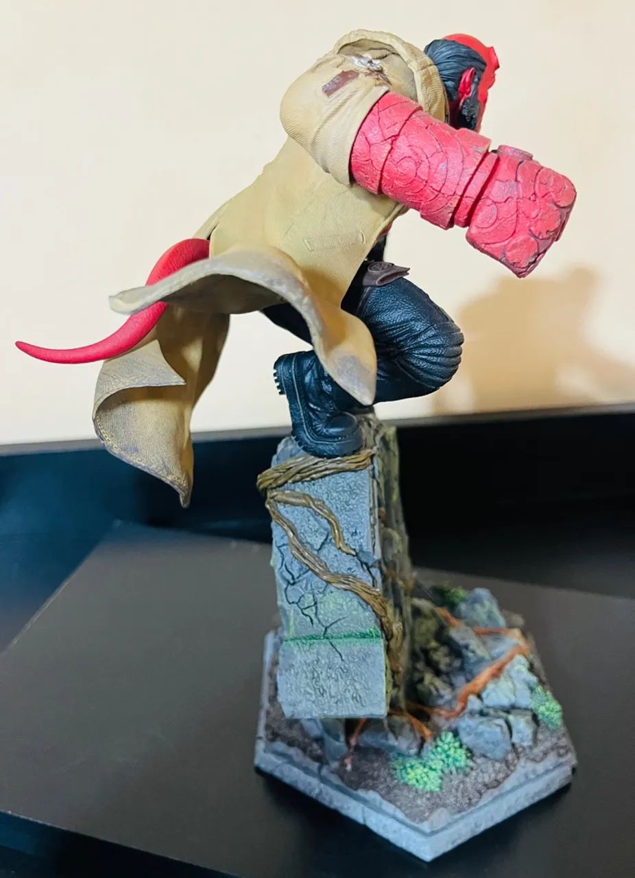 ESTÁTUA HELLBOY 1/10 DA IRON STUDIOS  - Foto 5