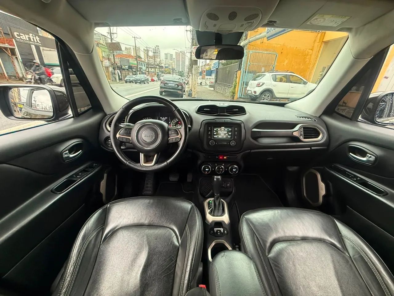 Jeep Renegade Longitude 1.8 4x2 Flex 16V Aut., foto 14 de 18