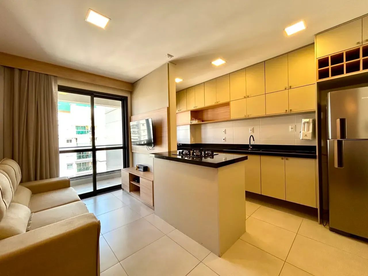 Edifício Urbanit  Studio mobiliado com 2 vagas