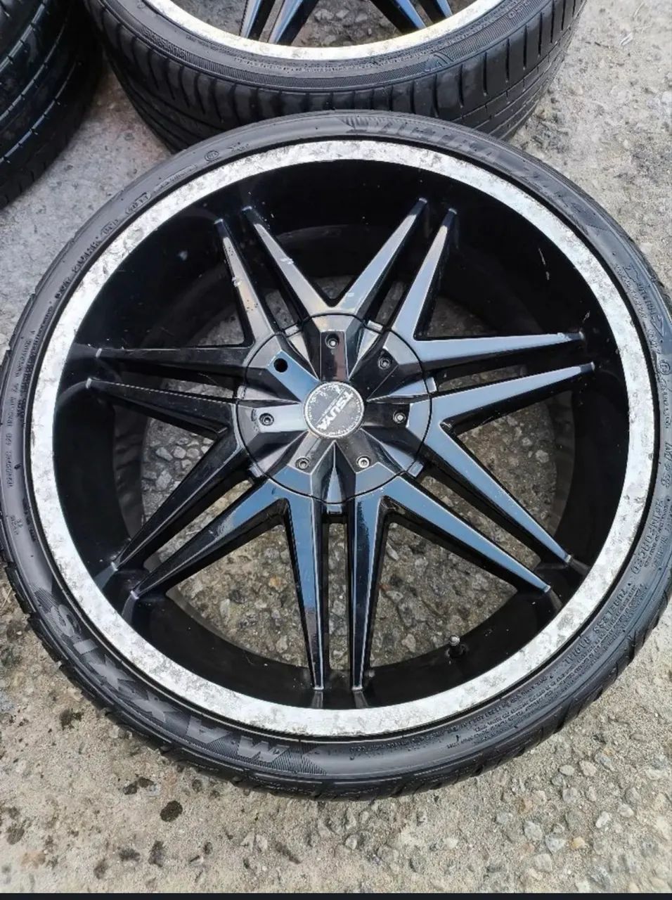 Rodas aro 20 com pneus slim  - Foto 2