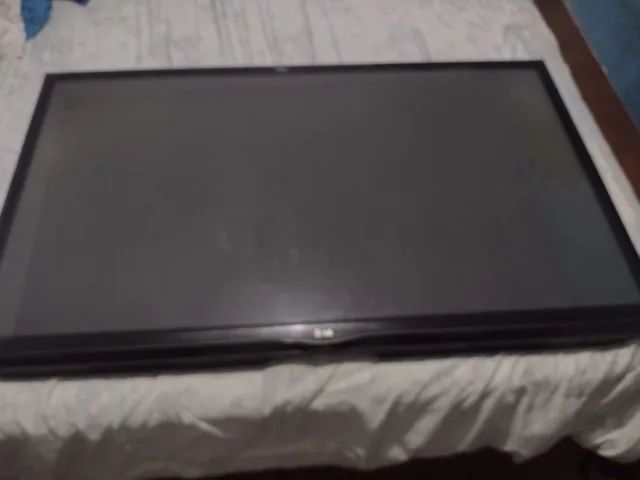 TV  LG 50"