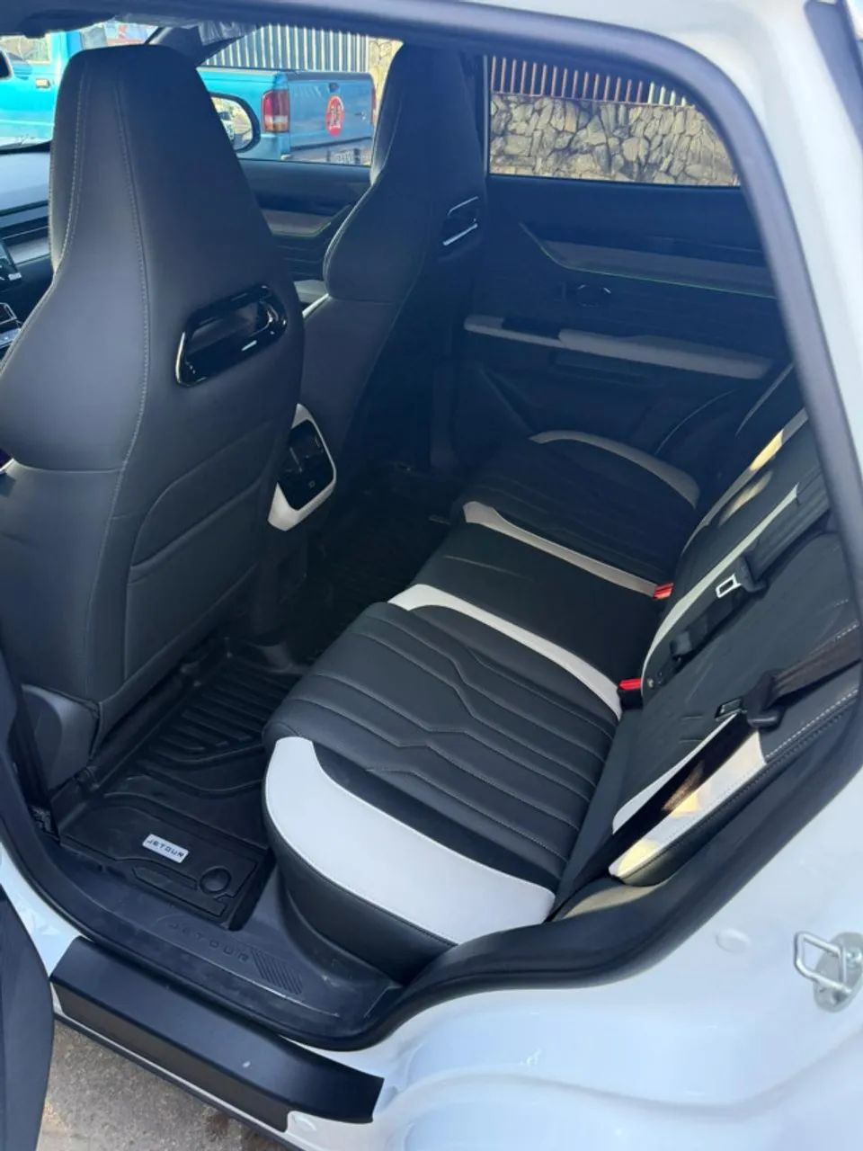 Jetour S06 Premium 2027 - Foto 3