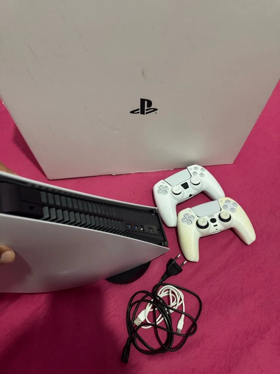 PlayStation 5 + 2 controles  - Foto 4