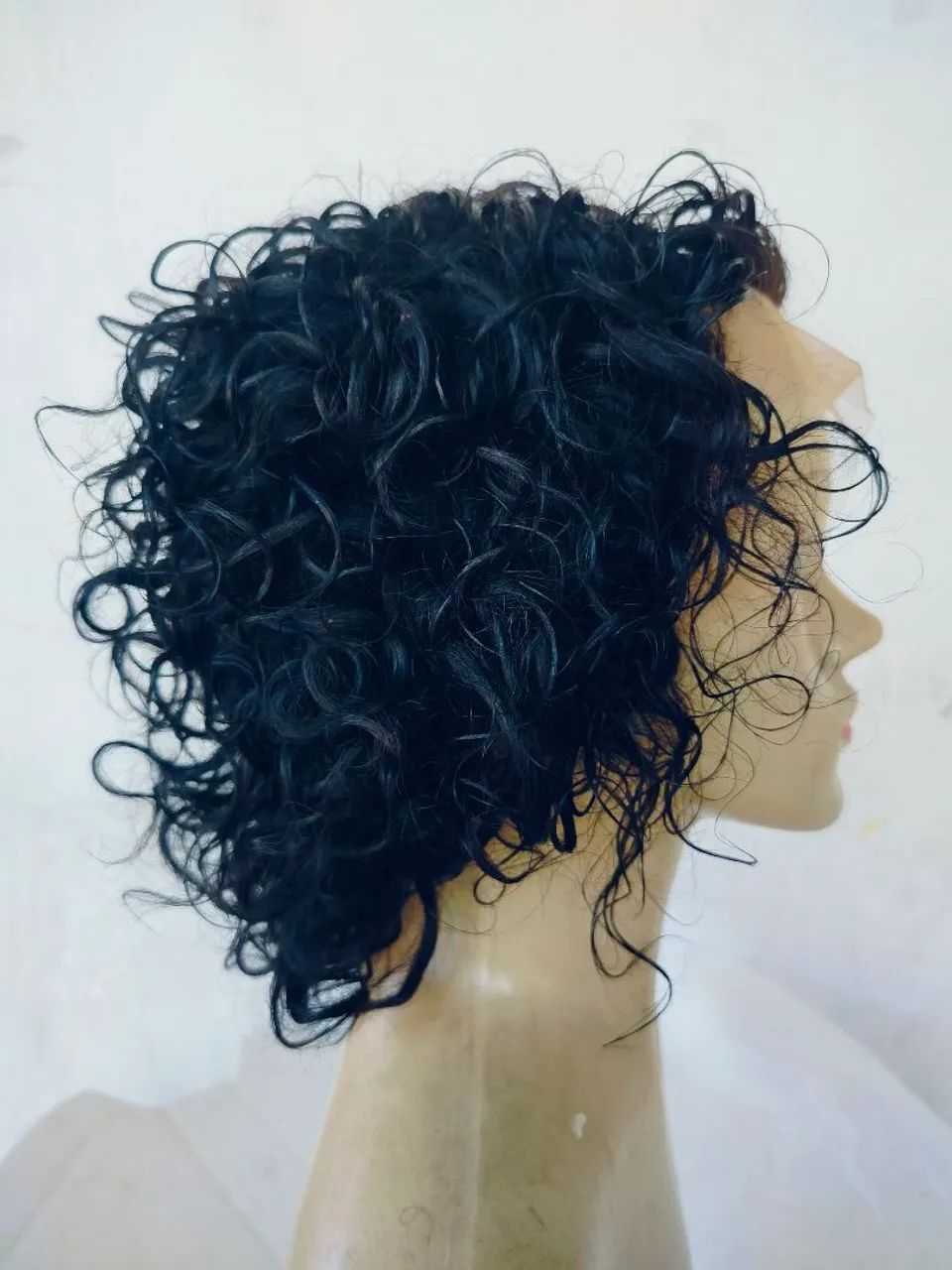  peruca cabelo humano cacheado curto  - Foto 2