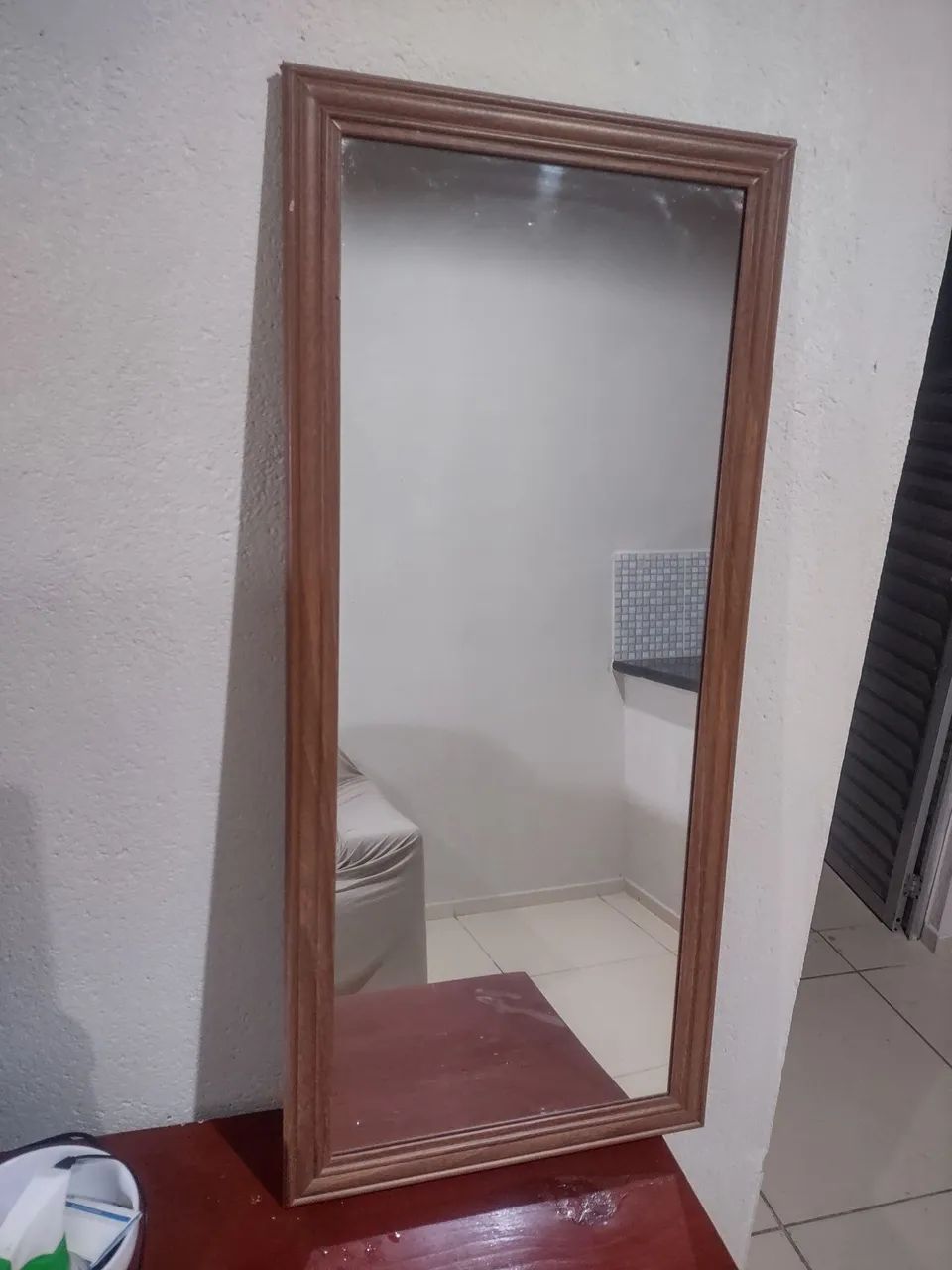 Espelho com moldura 