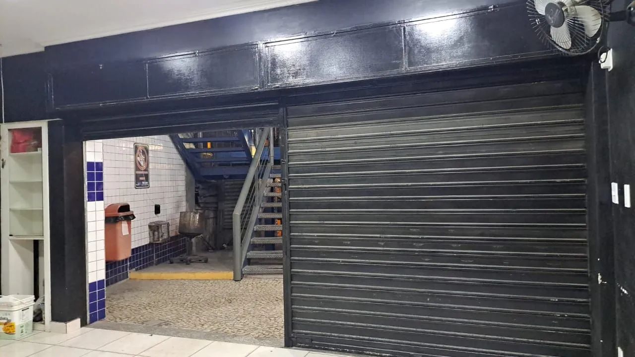 Júlia Deberg - Aluguel Loja Via Lagos Shopping 