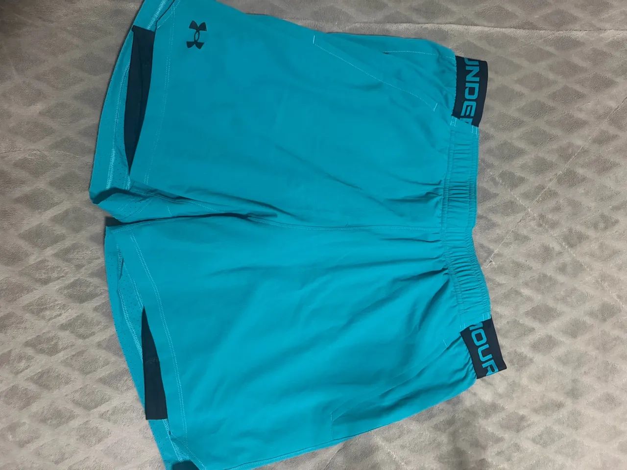 Bermuda 2 em 1 da under Armour  - Foto 2