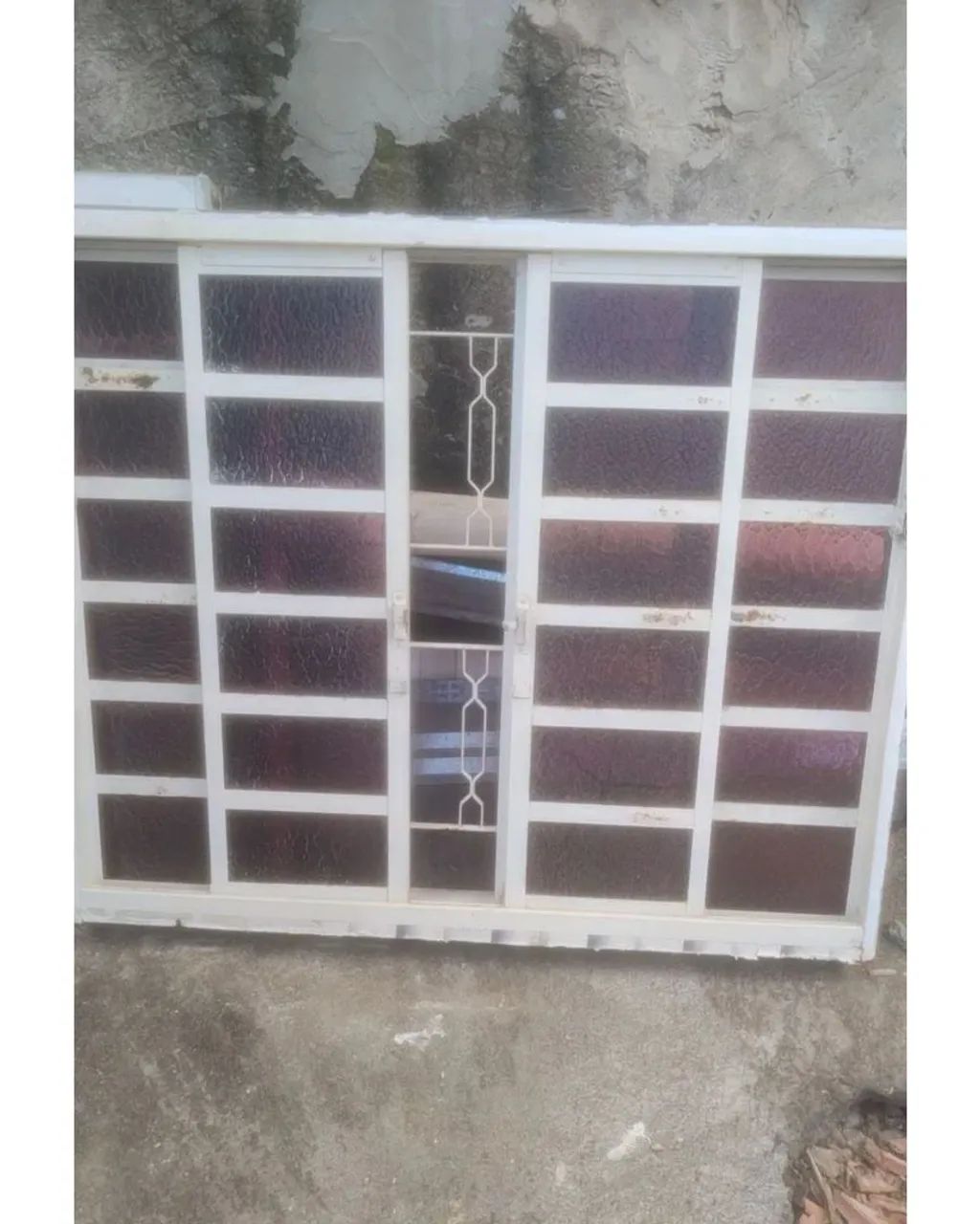 Janela Sasazaki com vidros