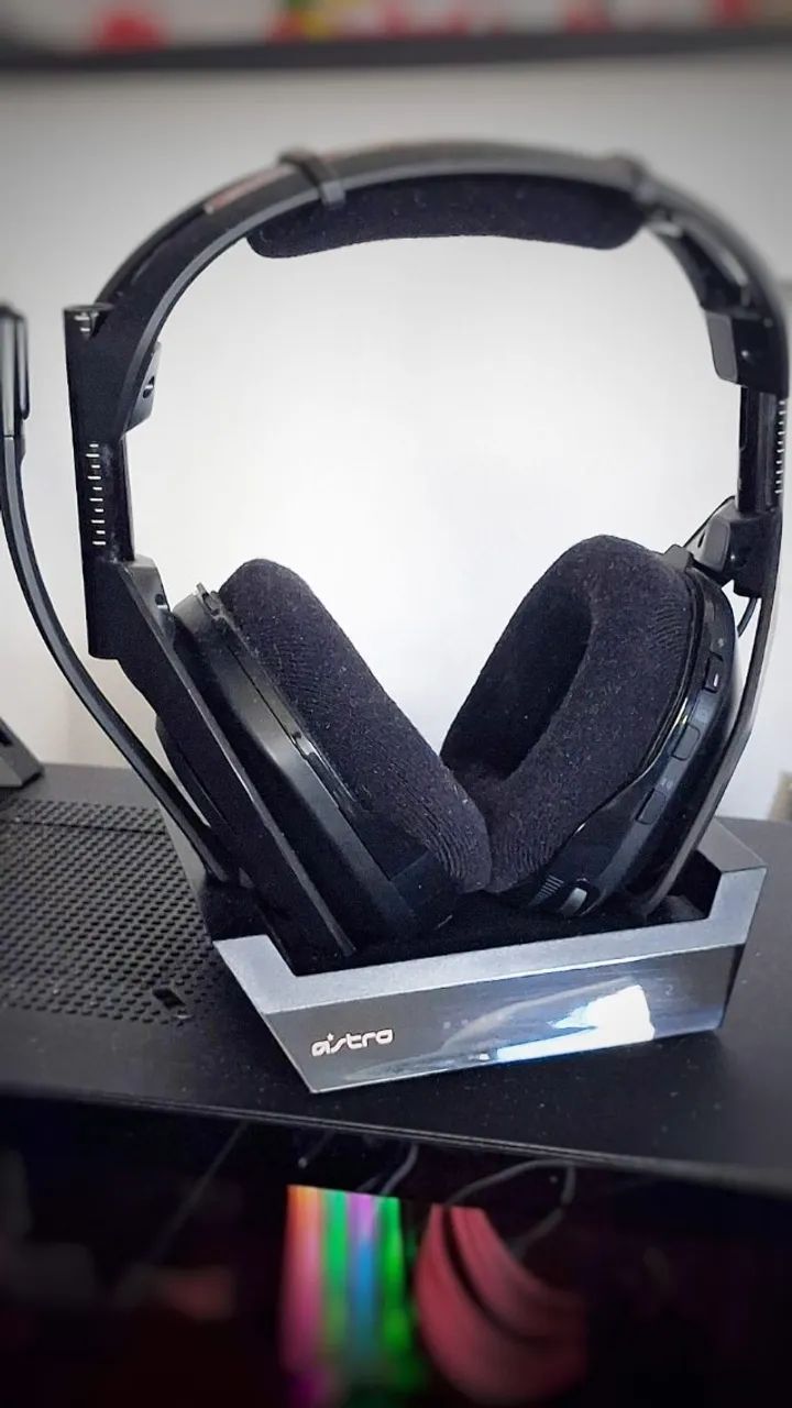 Headset Gamer Sem Fio Astro A50  Xbox Pc - Foto 2