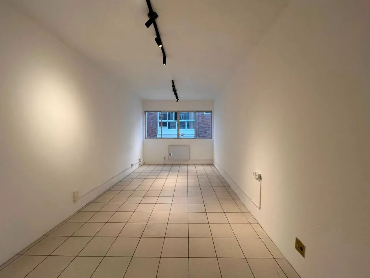Sala comercial no bairro Trindade, Florianópolis.