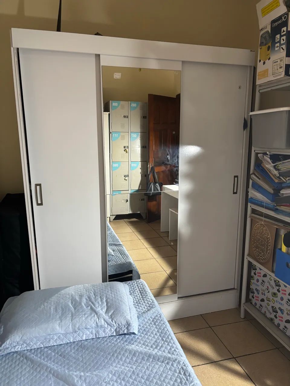 Guarda roupa porta de correr (já desmontado)