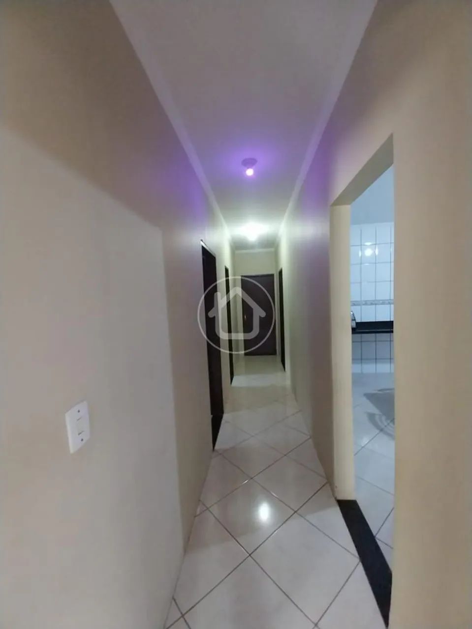 CASA COM SUITE - Foto 3