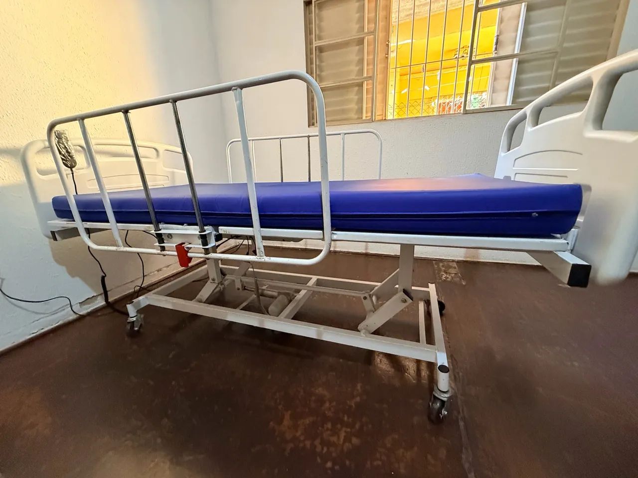 Cama Hospitalar Elétrica  - Foto 3