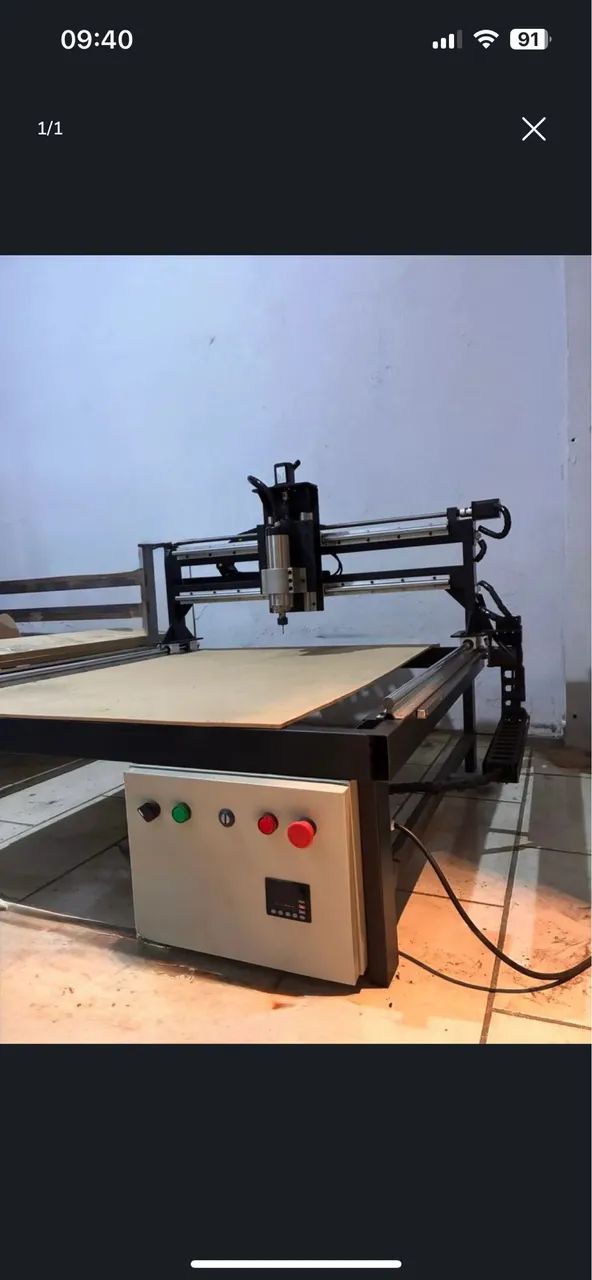 Router CNC poucas horas de uso 