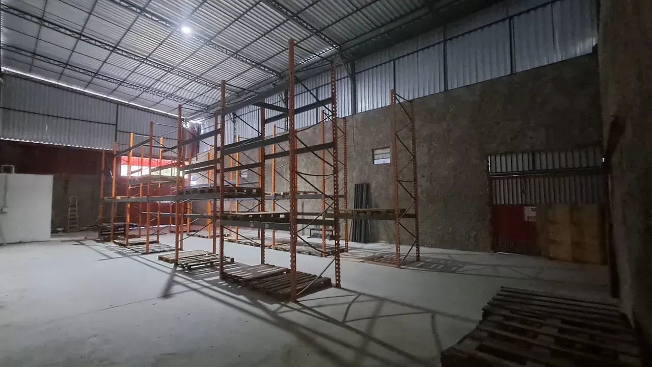 Alugo GALPÃO no novo aleixo com 250 m2 - Foto 3
