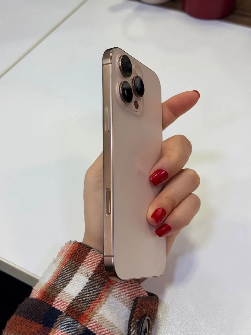 iPhone 16 pro Max - 516GB -  acompanha caixa original e cabo - Foto 4
