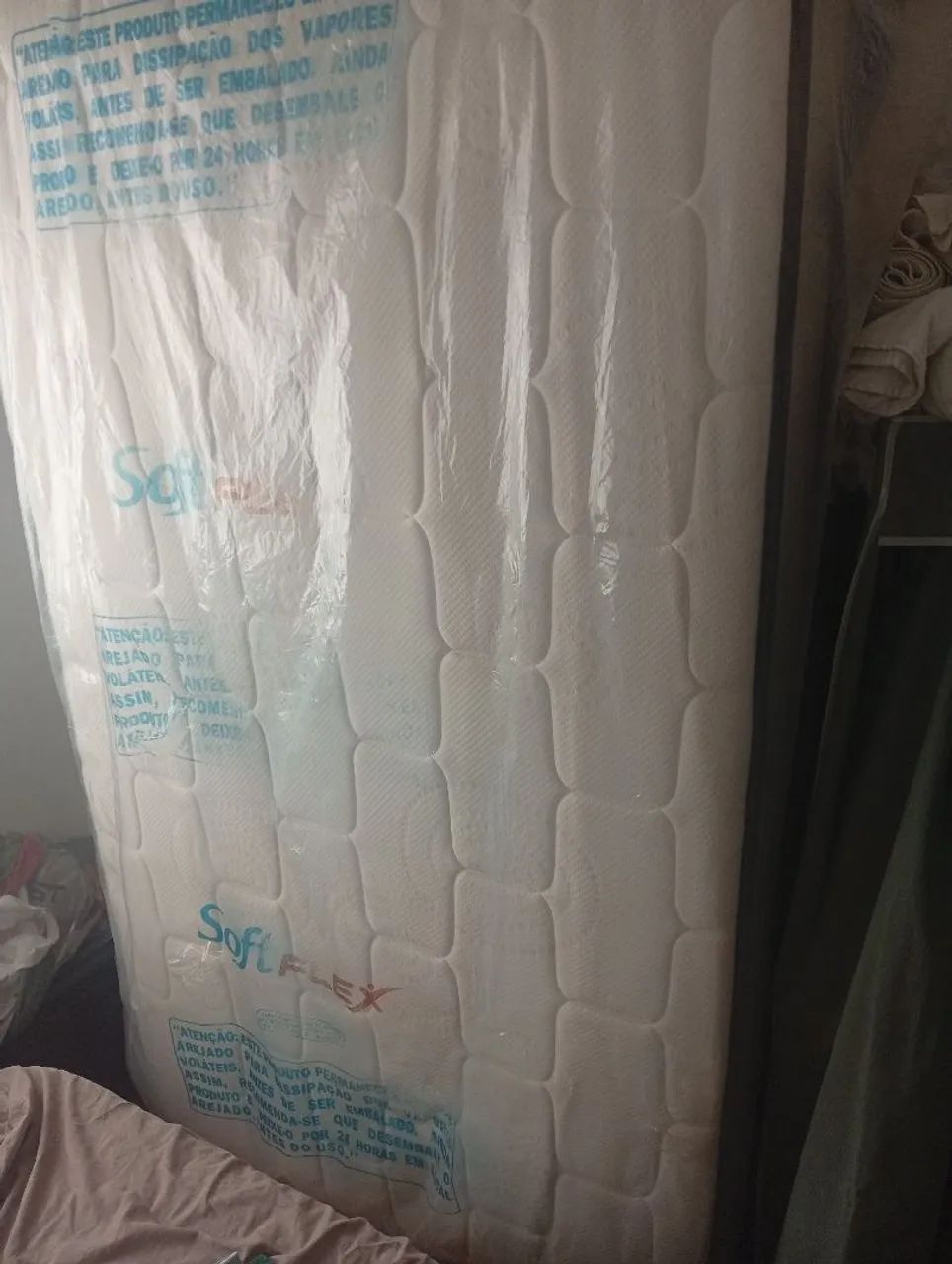 VENDO CAMA SOLTEIRÃO NOVA
