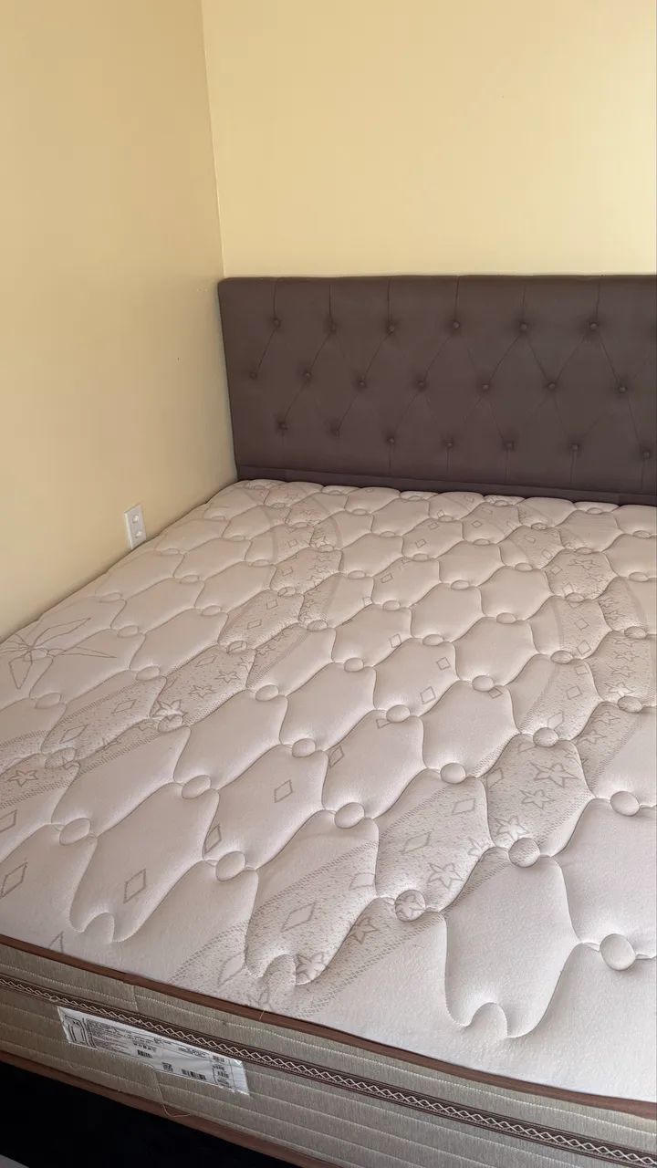 Cama Queen e Cabeceira 
