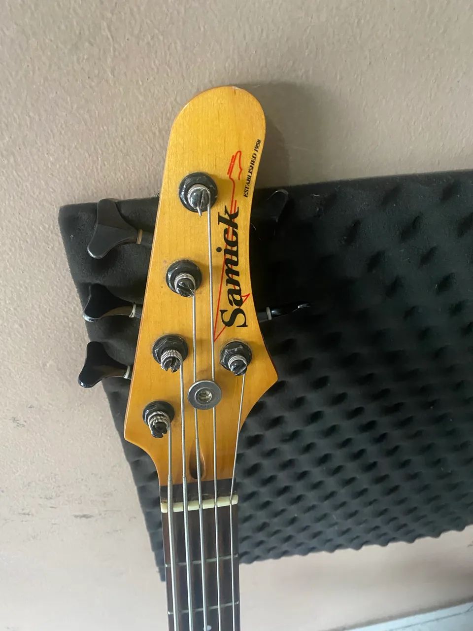 Vendo Baixo Samick  - Foto 3