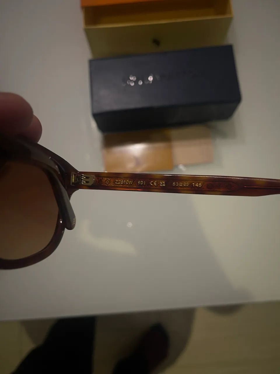 Óculos louis vuitton novo na caixa  - Foto 5