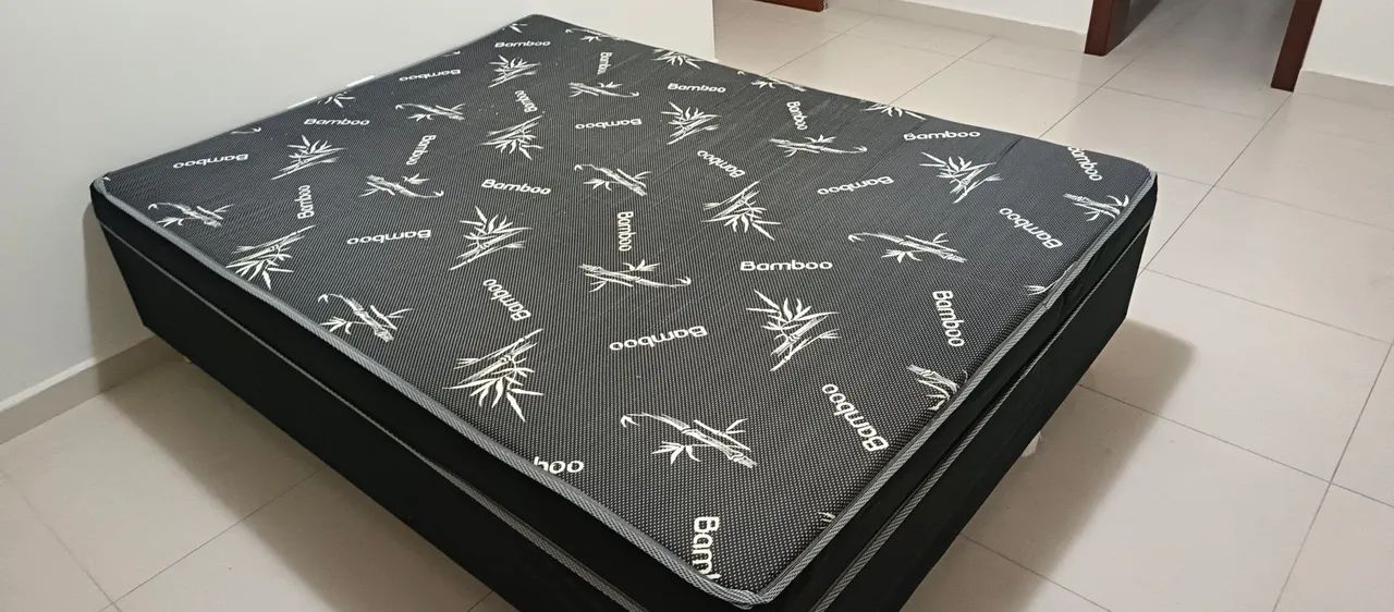 Vendo cama box nova