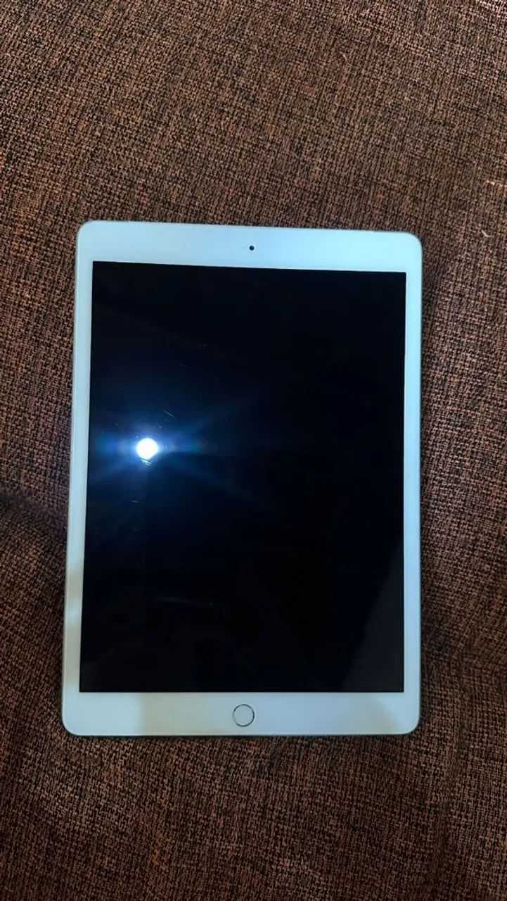 Ipad Apple 8 Geracao 128gb - Foto 2