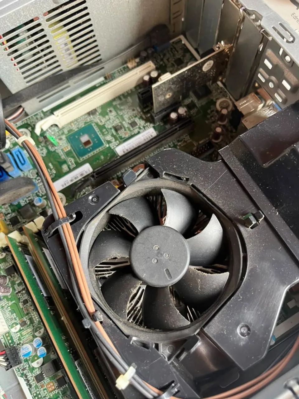Vendo cpu elite desk - Foto 4