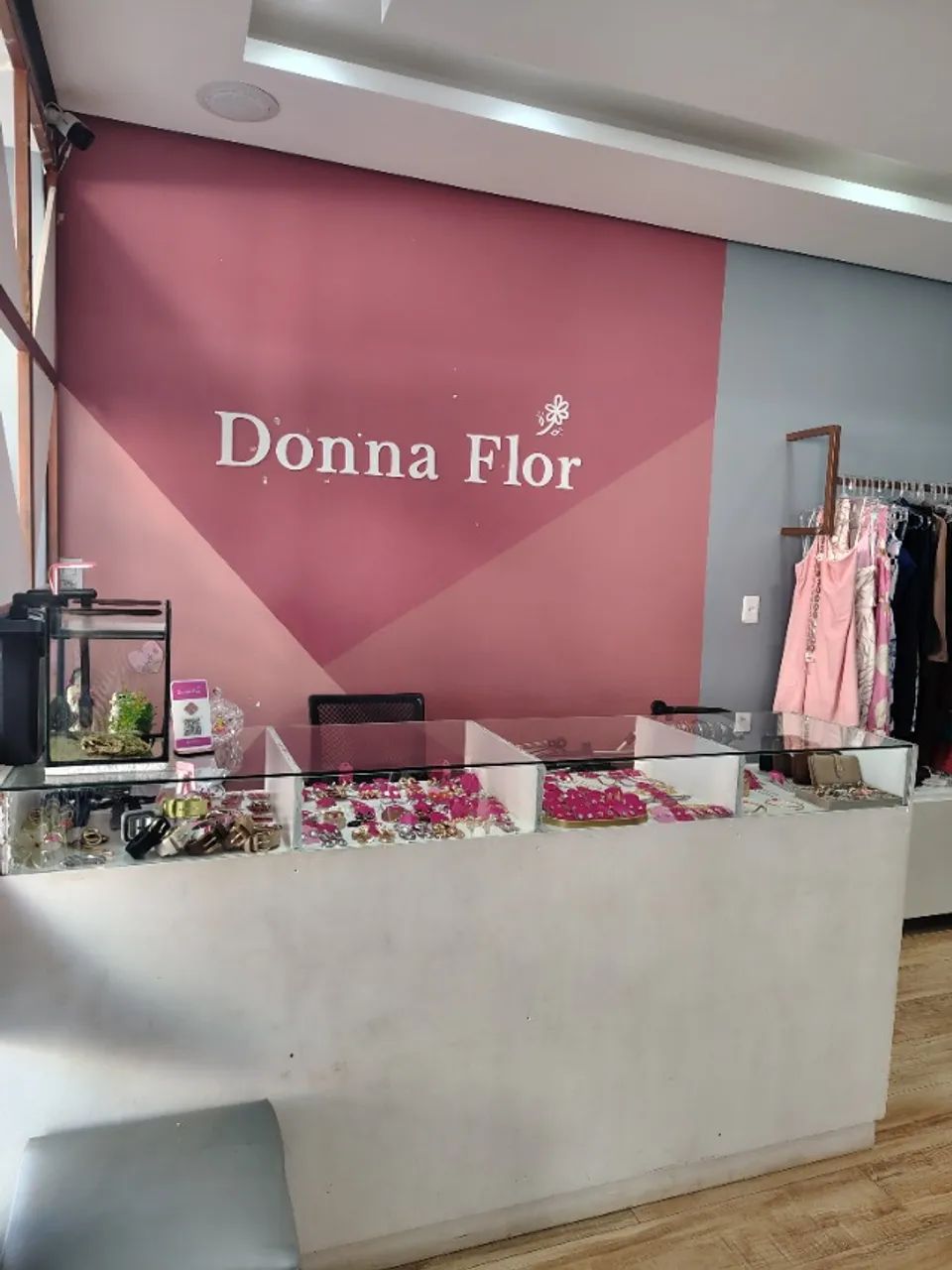 Loja de roupas feminina  - Foto 2