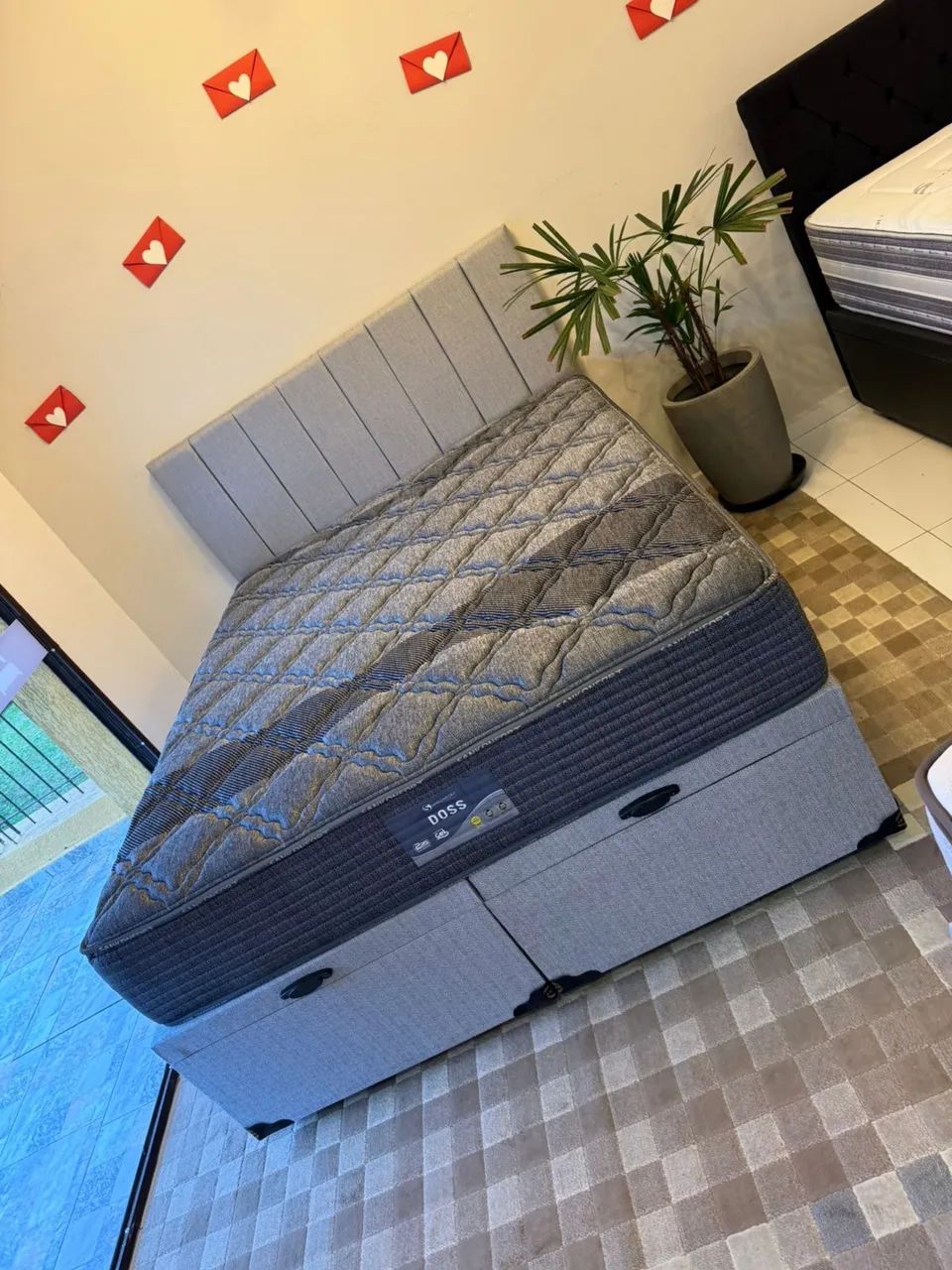 Cama Queen BAÚ COM COLCHÃO E CABECEIRA - Entrego! 