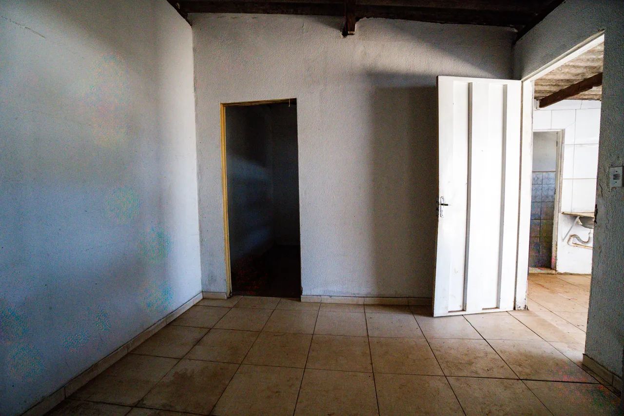 LOTE COM BARRACÃO - SETOR JARDIM PRESIDENTE - Foto 3