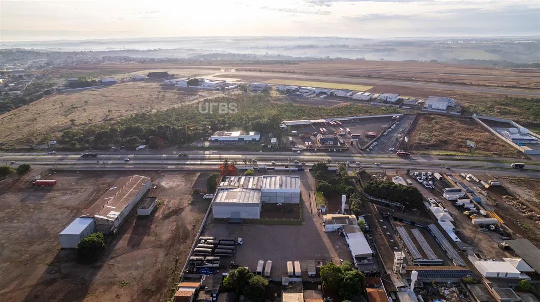 Área comercial com Galpão na BR153 Anápolis - Foto 2