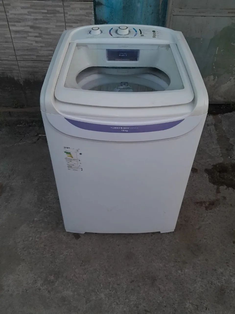 Máquina de lavar roupa funcionando perfeitamente  - Foto 2