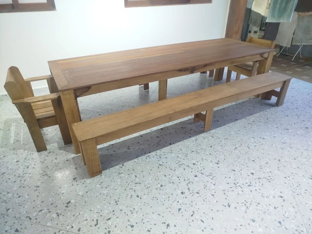Mesa Rústica 3 m x 90 cm mais dois bancos e mais 2 cadeiras estilo RACK  - Foto 5