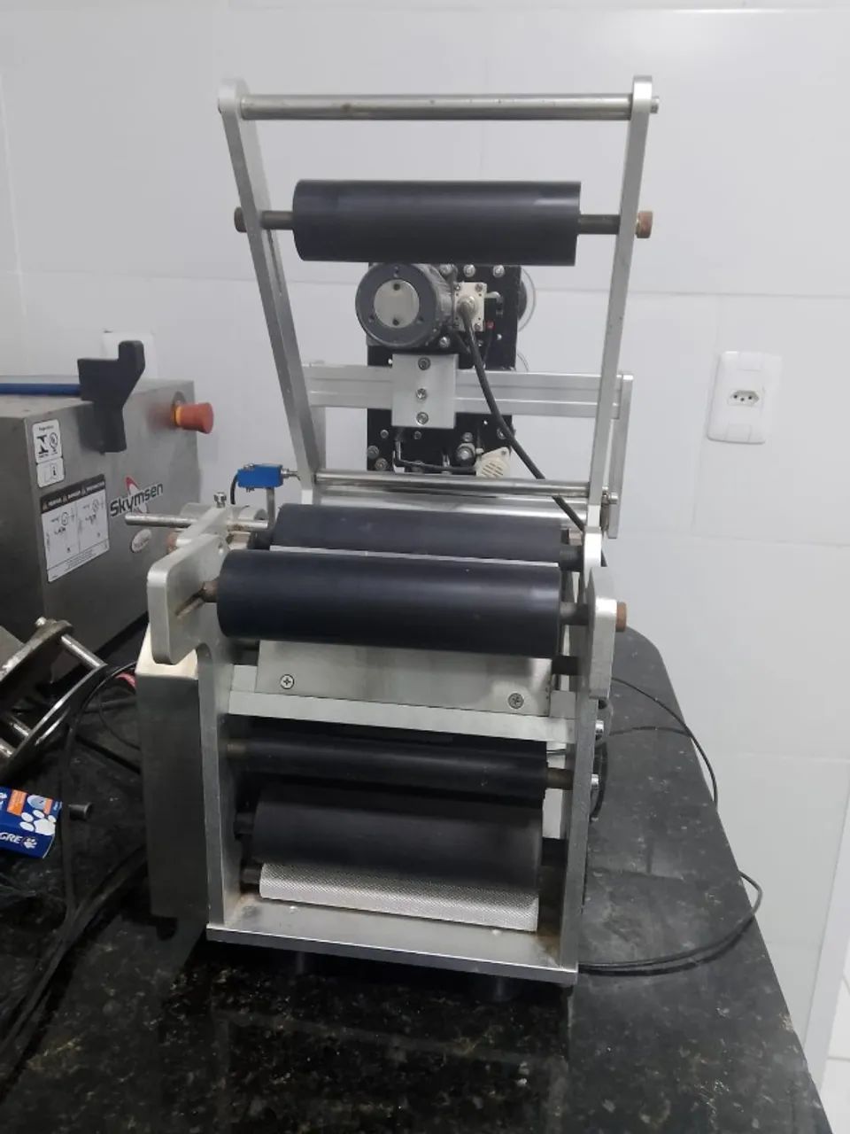 ETIQUETADORA SEMI AUTOMATICA - Foto 5